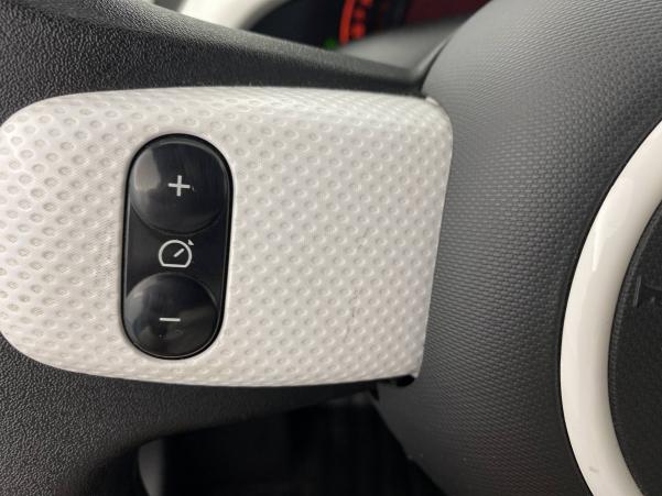 Vente en ligne Renault Twingo 3  1.0 SCe 70 E6C au prix de 9 990 €