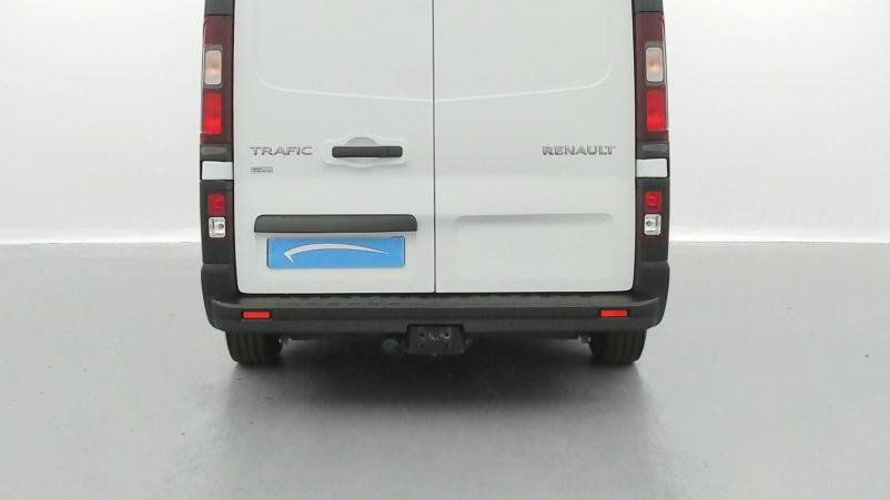 Vente en ligne Renault Trafic 3 Fourgon TRAFIC FGN L1H1 1000 KG DCI 120 au prix de 20 900 €