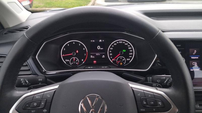 Vente en ligne Volkswagen T-Cross  1.0 TSI 110 Start/Stop DSG7 au prix de 22 990 €