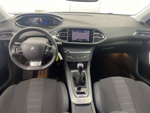 Vente en ligne Peugeot 308  PureTech 130ch S&S BVM6 au prix de 20 290 €