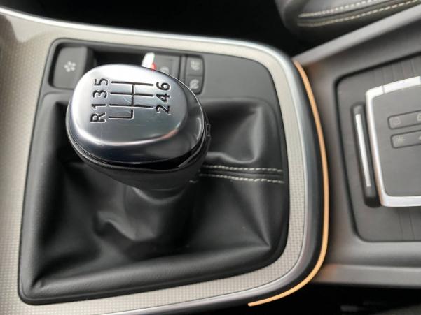 Vente en ligne Renault Scenic 4 Scenic TCe 140 FAP - 21 au prix de 23 990 €
