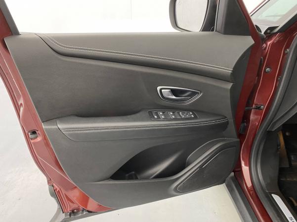Vente en ligne Renault Scenic 4 Scenic dCi 110 Energy au prix de 14 990 €