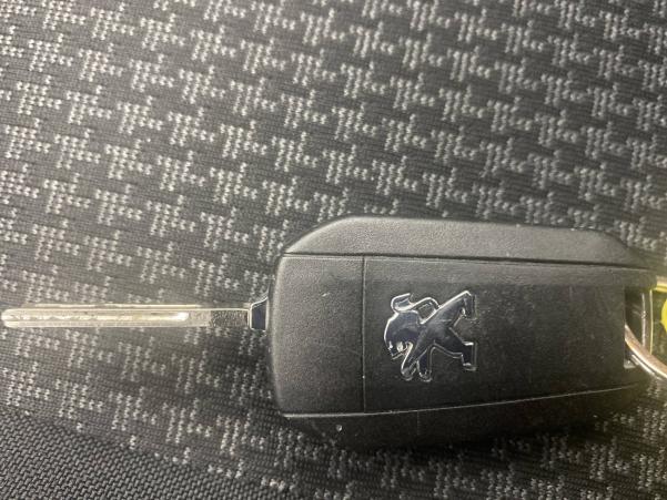 Vente en ligne Peugeot 308  PureTech 110ch S&S BVM6 au prix de 17 490 €