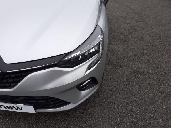 Vente en ligne Renault Clio 5 Clio TCe 90 - 21N au prix de 14 990 €