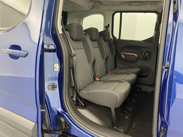 Vente en ligne Peugeot Rifter  Standard BlueHDi 130 S&S EAT8 au prix de 30 990 €