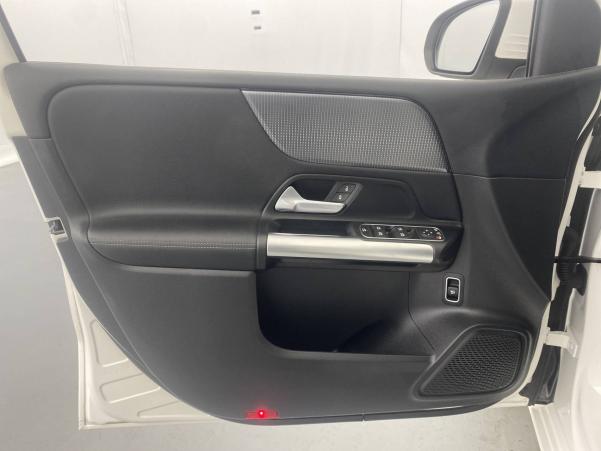 Vente en ligne Mercedes Classe B  180 d 7G-DCT au prix de 27 490 €