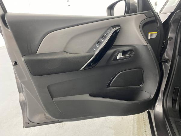 Vente en ligne Citroën C4 Picasso  PureTech 130 S&S EAT6 au prix de 16 490 €