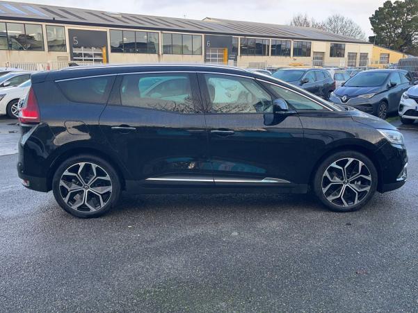Vente en ligne Renault Grand Scenic 4 Grand Scenic TCe 140 EDC au prix de 32 490 €