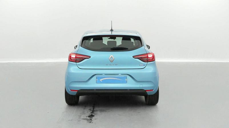 Vente en ligne Renault Clio 5 Clio E-Tech 140 - 21N au prix de 19 990 €