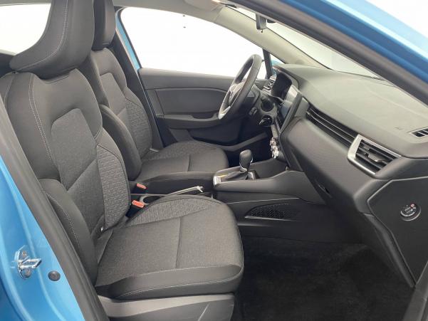Vente en ligne Renault Clio 5 Clio E-Tech 140 - 21N au prix de 19 990 €
