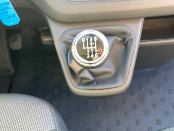 Vente en ligne Renault Trafic Cabine Approfondie TRAFIC CA L1H1 3000 KG BLUE DCI 150 au prix de 39 990 €