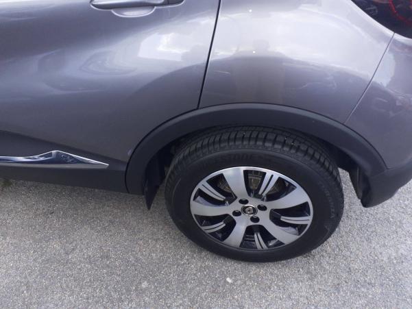 Vente en ligne Renault Captur Captur TCe 90 - 19 au prix de 15 990 €