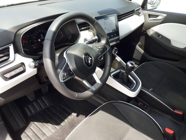 Vente en ligne Renault Clio 5 Clio TCe 140 - 21 au prix de 17 190 €