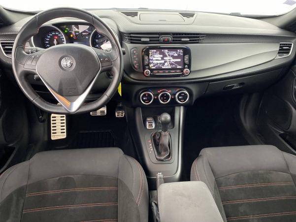 Vente en ligne Alfa Romeo Giulietta Giulietta Série 2 1.4 TB MultiAir 170 ch S&S TCT au prix de 16 990 €