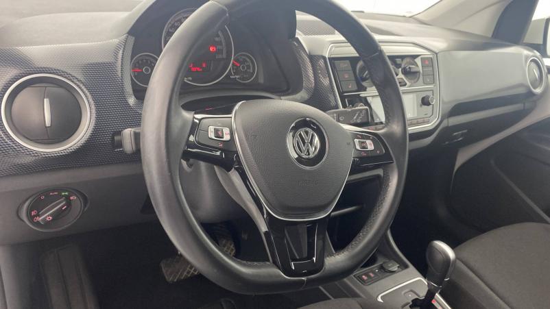 Vente en ligne Volkswagen Up  1.0 60 BlueMotion Technology ASG5 au prix de 12 990 €