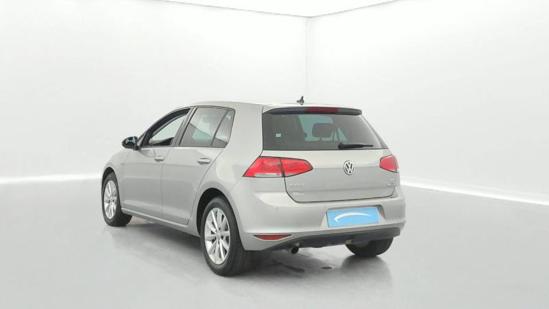 Vente en ligne Volkswagen Golf  1.6 TDI 110 BlueMotion Technology FAP DSG7 au prix de 15 990 €