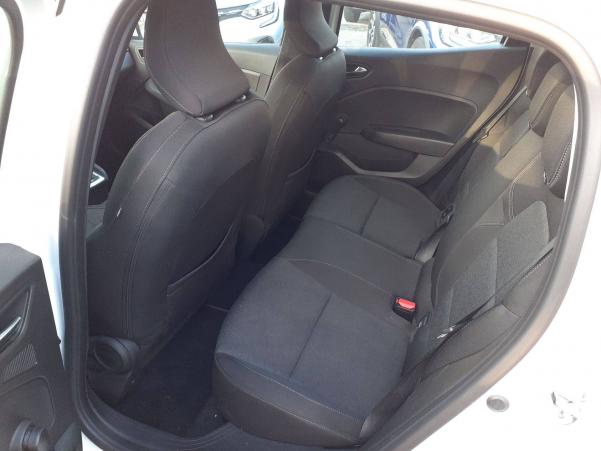 Vente en ligne Renault Clio 5 Clio E-Tech 140 - 21N au prix de 20 990 €
