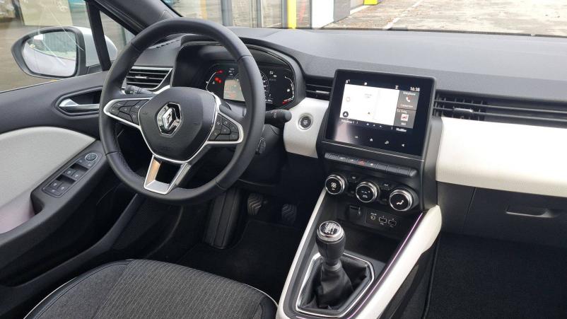 Vente en ligne Renault Clio 5 Clio TCe 90 - 21N au prix de 18 490 €