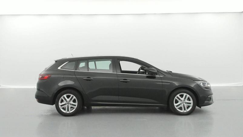 Vente en ligne Renault Megane 4 Estate Mégane IV Estate Blue dCi 115 au prix de 16 990 €