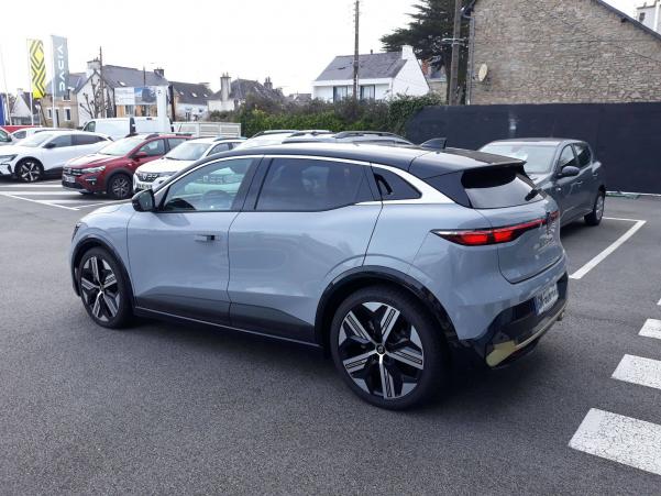 Vente en ligne Renault Megane E-Tech  EV60 220 ch super charge au prix de 45 900 €
