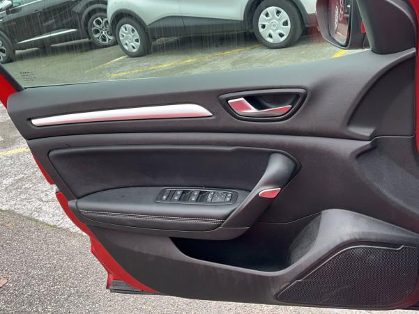 Vente en ligne Renault Megane 4 Estate Mégane IV Estate E-TECH Plug-In Hybride 160 au prix de 25 490 €