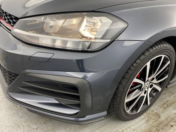 Vente en ligne Volkswagen Golf  2.0 TSI 245 BlueMotion Technology DSG7 au prix de 26 990 €