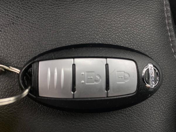 Vente en ligne Nissan Qashqai 2  1.7 dCi 150 au prix de 22 990 €