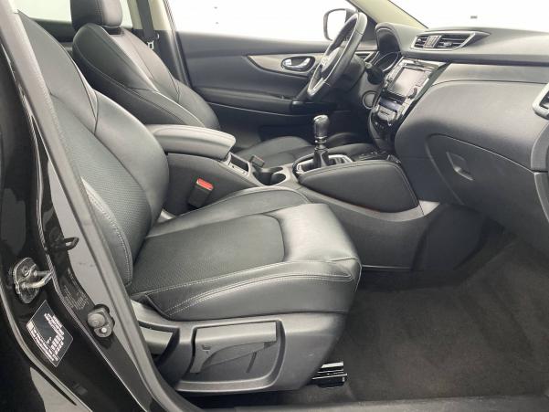 Vente en ligne Nissan Qashqai 2  1.7 dCi 150 au prix de 22 990 €