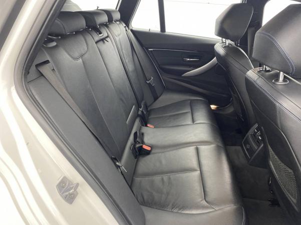 Vente en ligne Bmw Série 3 Touring Touring 320d xDrive 190 ch BVA8 au prix de 28 990 €