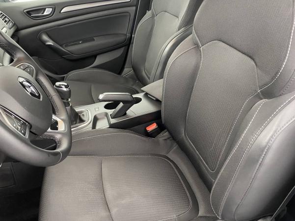 Vente en ligne Renault Megane 4 Mégane IV Berline Blue dCi 115 au prix de 18 890 €