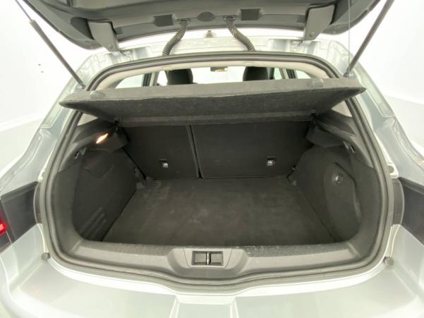 Vente en ligne Renault Megane 4 Mégane IV Berline Blue dCi 115 au prix de 18 890 €