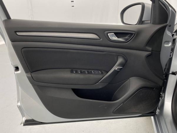 Vente en ligne Renault Megane 4 Mégane IV Berline Blue dCi 115 au prix de 18 890 €