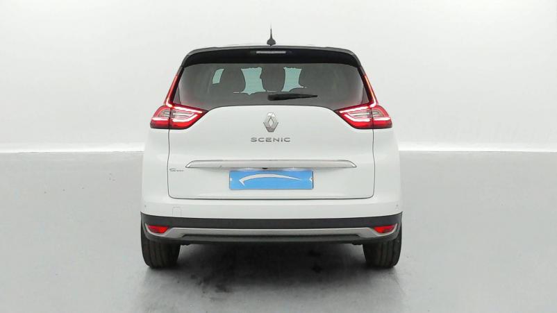 Vente en ligne Renault Grand Scenic 4 Grand Scenic Blue dCi 120 EDC au prix de 28 990 €