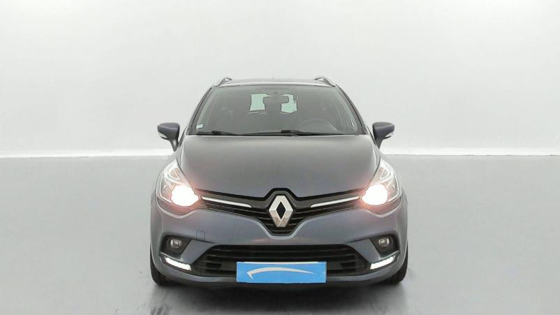 Vente en ligne Renault Clio 4 Estate Clio Estate dCi 90 E6C au prix de 10 980 €