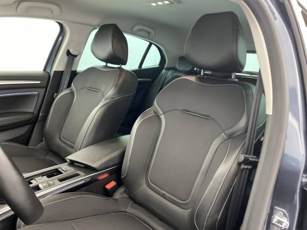 Vente en ligne Renault Megane 4 Mégane IV Berline Blue dCi 115 - 20 au prix de 19 950 €