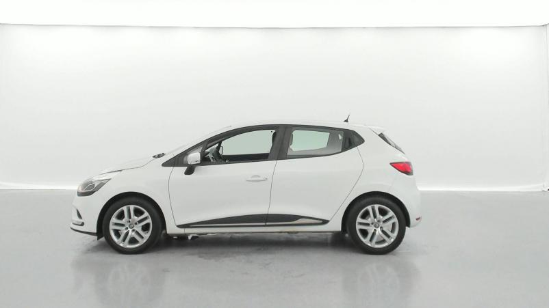 Vente en ligne Renault Clio 4 Clio dCi 75 E6C au prix de 11 990 €
