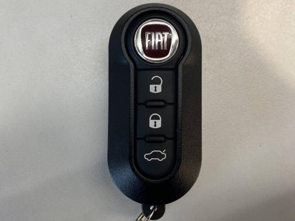 Vente en ligne Fiat 500 500 1.0 70 ch Hybride BSG S/S au prix de 16 890 €