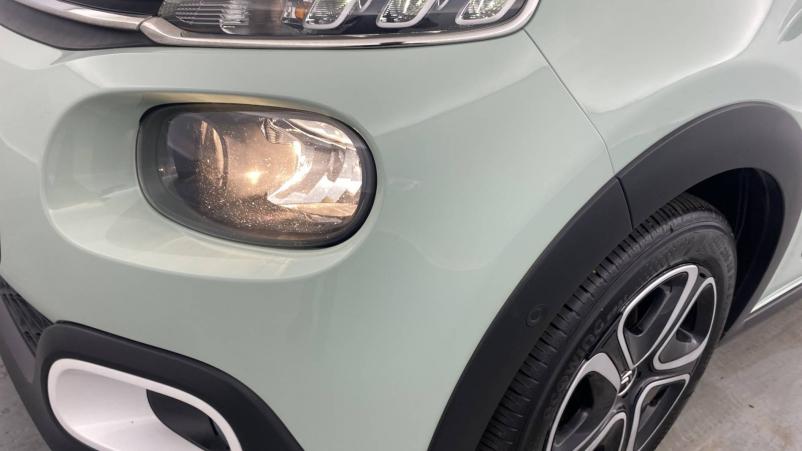 Vente en ligne Citroën C3  PureTech 110 S&S BVM6 au prix de 15 840 €