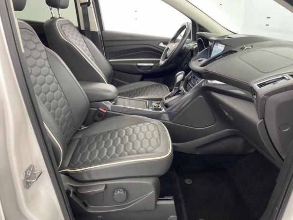 Vente en ligne Ford Kuga  2.0 TDCi 150 S&S 4x4 Powershift au prix de 23 950 €