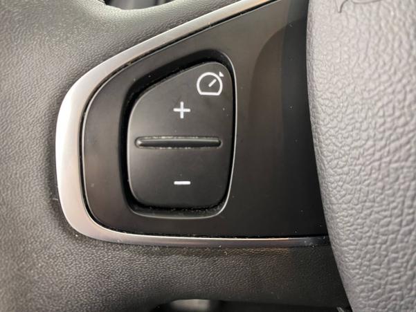Vente en ligne Renault Clio 4 Clio dCi 75 E6C au prix de 12 950 €