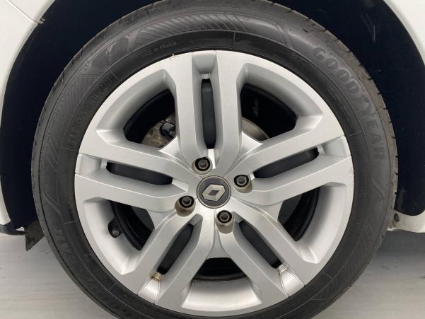 Vente en ligne Renault Clio 4 Clio dCi 75 E6C au prix de 12 950 €