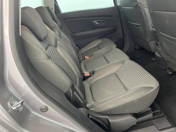Vente en ligne Renault Grand Scenic 4 Grand Scenic Blue dCi 120 au prix de 20 990 €