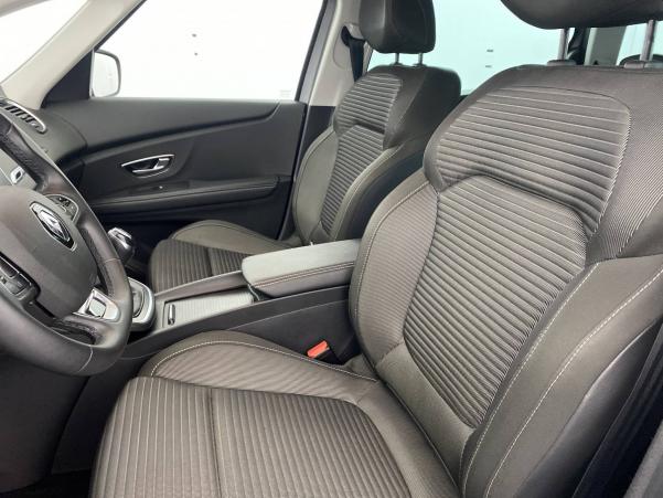Vente en ligne Renault Grand Scenic 4 Grand Scenic Blue dCi 120 au prix de 20 990 €
