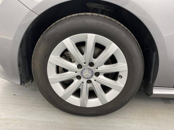 Vente en ligne Mercedes Classe A  200 d 7G-DCT au prix de 20 790 €