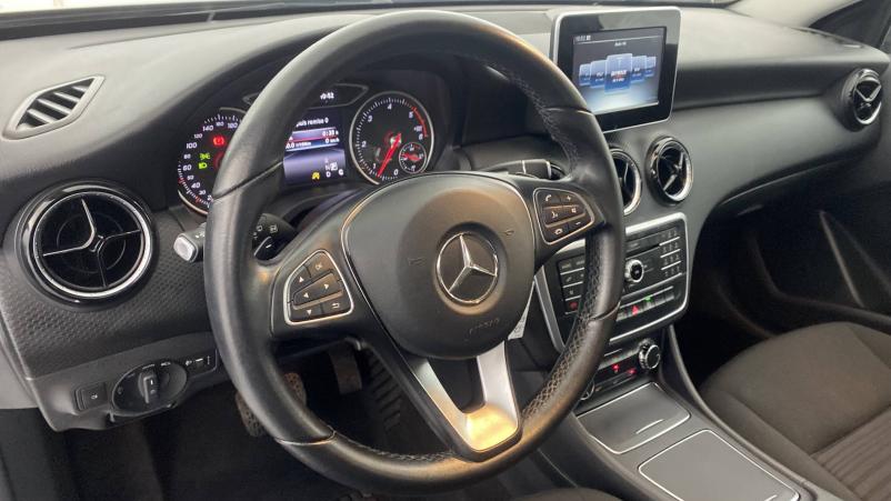 Vente en ligne Mercedes Classe A  200 d 7G-DCT au prix de 20 790 €