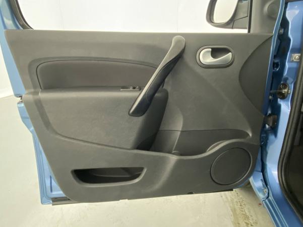 Vente en ligne Renault Kangoo  Blue dCi 95 au prix de 18 790 €