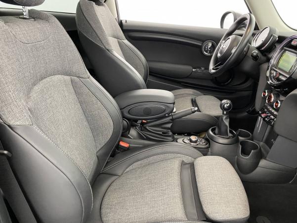 Vente en ligne Mini Mini Hatch 3 Portes Cooper 136 ch au prix de 18 490 €