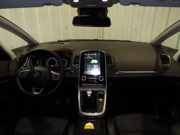 Vente en ligne Renault Grand Scenic 4 Grand Scenic TCe 140 au prix de 29 790 €