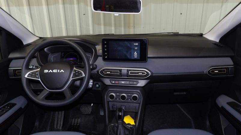Vente en ligne Dacia Jogger  Hybrid 140 7 places au prix de 27 400 €