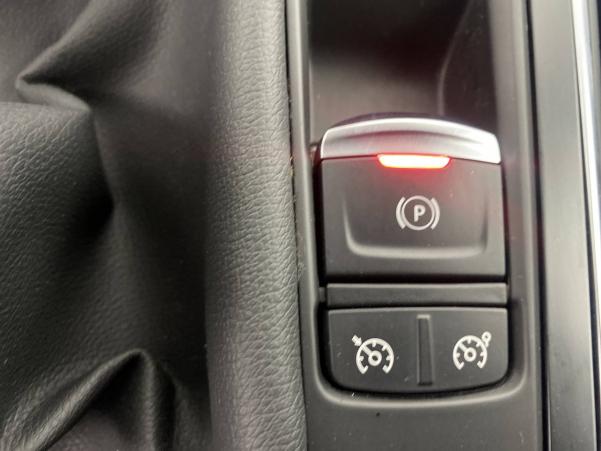 Vente en ligne Renault Grand Scenic 4 Grand Scenic Blue dCi 120 au prix de 21 240 €
